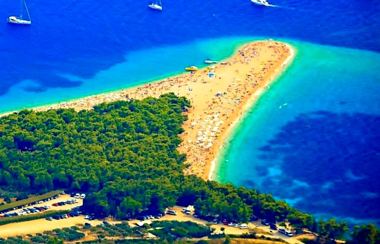 Bol harbour and coastline